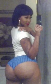 Slideshow deelishis nude picture.