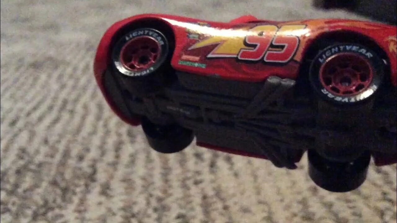 Cars 3 Lightning MCQUEEN crash. Cars 3 Rust Eze Lightning MCQUEEN crash. Cars 3 Lightning MCQUEEN crash Toys. Lightning MCQUEEN Crazy Racing Toy.