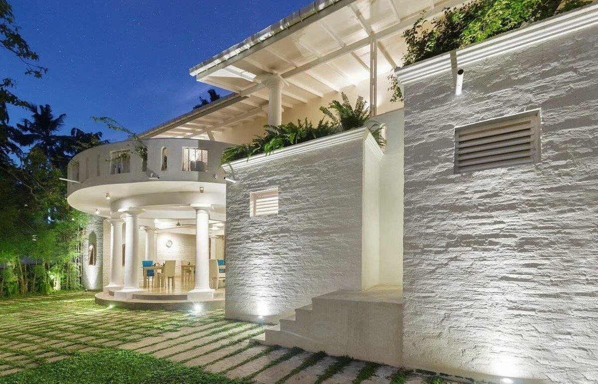 Отель epic unawatuna. Rock house unawatuna 3*. Унаватуна шри ланка. Epic unawatuna 3. Epic hotel шри.