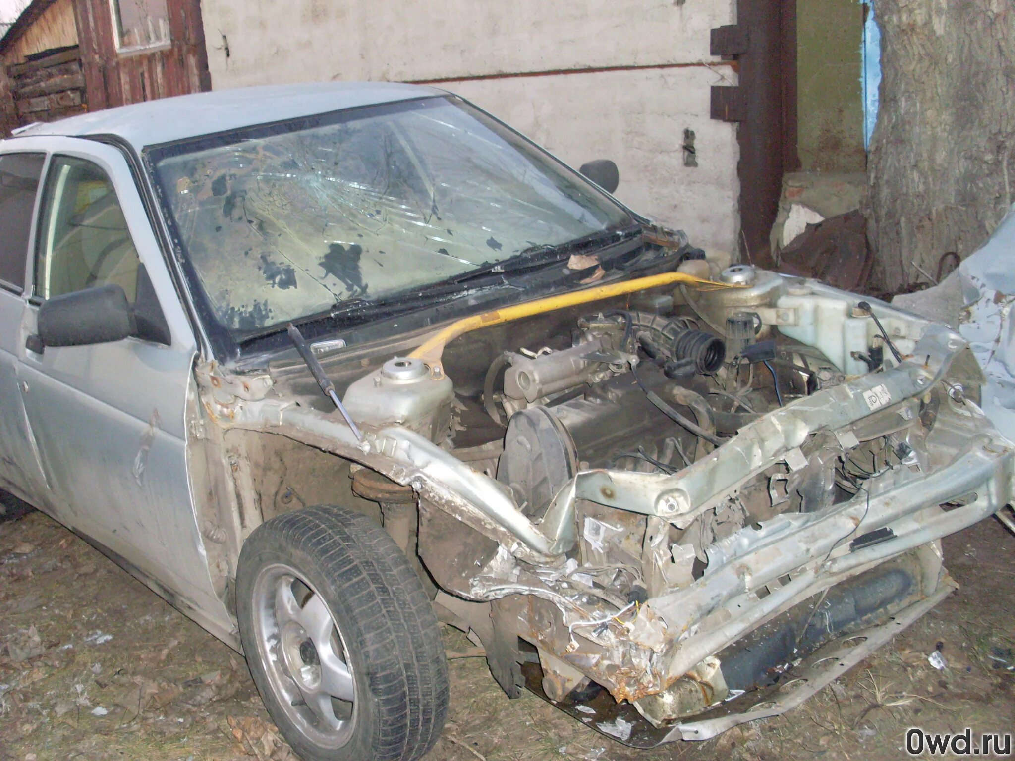 Лада гранта битый. Битые авто самара. Битая машина. Битый автомобиль. Лада 2115 битая.