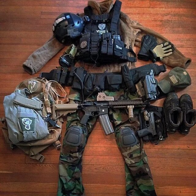 Tactical gear бронежилет jpc. Как сделать экипировку. Кит чвк страйкбол. Бронекостюм ласточка. Тактическая одежда спецназ гру.