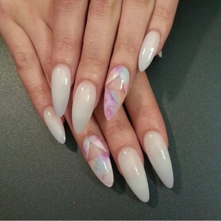 24 Cute Pink Short Nails Design With Printing For Valentine's Day Nails Almond a
