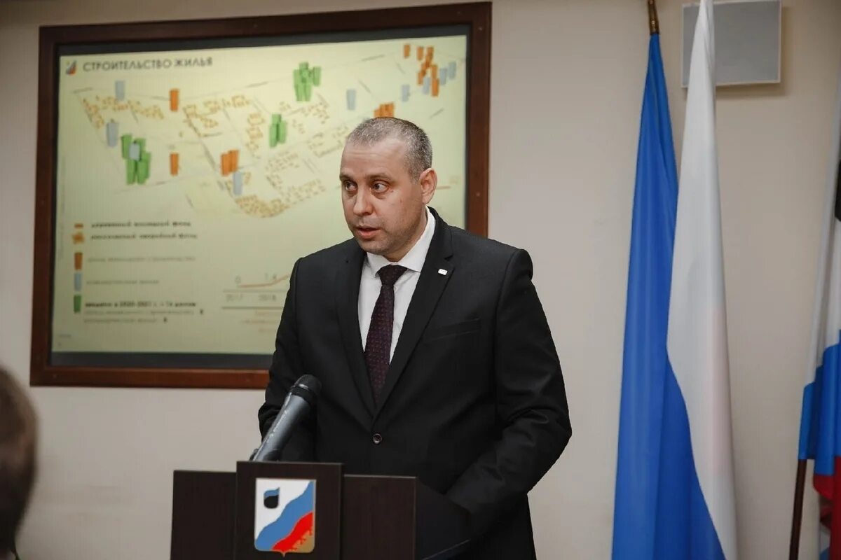 Гаранин андрей михайлович губкинский. Глава губкинского. Лобазнов михаил александрович губкин. Глава администрации губкинского городского округа. Гаранин мэр губкинского.