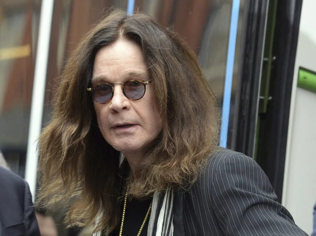 Гитарист оззи осборна. Оззи. ozzy osbourne. оззи паркинсон.