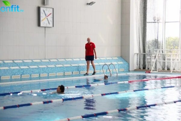 Спорт алые паруса. Дон спорт Алые паруса бассейн. Дон спорт Алые паруса Щукинская. Теннис Алые паруса Дон спорт. Фитнес клуб Дон спорт Алые паруса Москва.