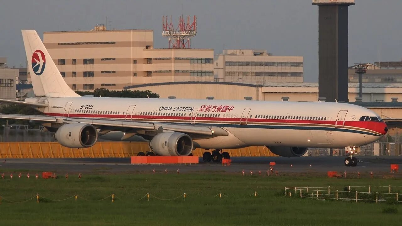 China eastern airlines сайт на русском. China eastern самолеты. Боинг 737 8q8 china eastern airlines. China eastern airlines boeing 777. China eastern airlines a330.