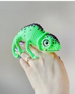 Хамелеон крючком