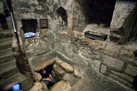 Где гробница