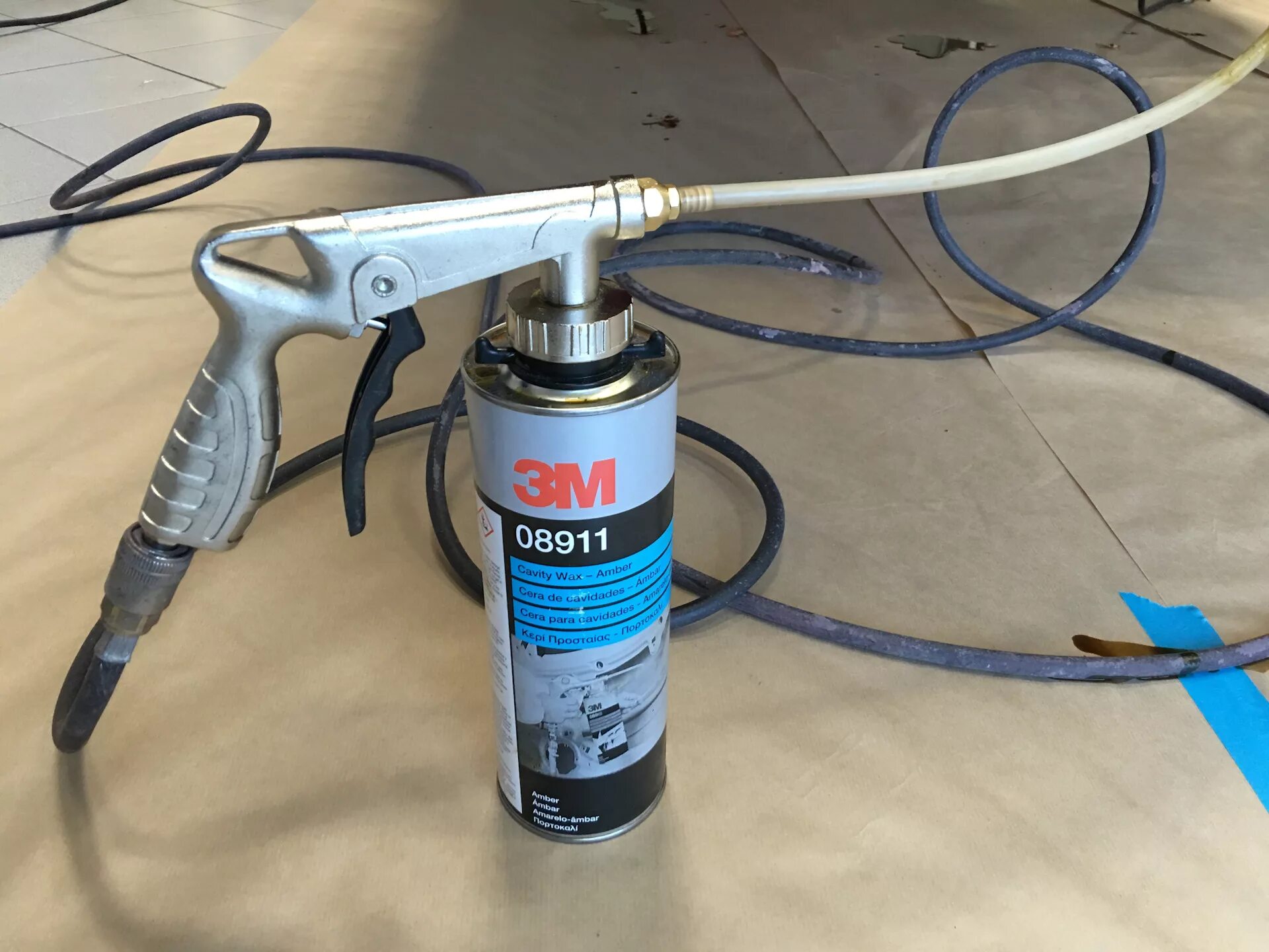 Мовиль для скрытых полостей кузова. Мовиль для скрытых полостей кузова автомобиля. Антикор поло седан. Антикор для скрытых полостей с насадкой 650 мл. Антикор для скрытых полостей 1л.