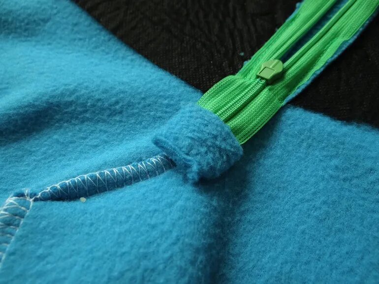 Флис лицевая и изнаночная сторона. Флис как определить лицевую. Лицевая сторона флиса. Флис как определить лицевую. Лицевая сторона флиса.