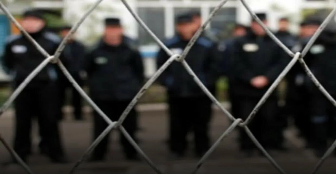 Банда мара сальватруча ms13. Массовый побег из тюрьмы в чили. Террор в тюрьмах. Побег из тюрьмы чили. Банда мара сальватруча ms13.