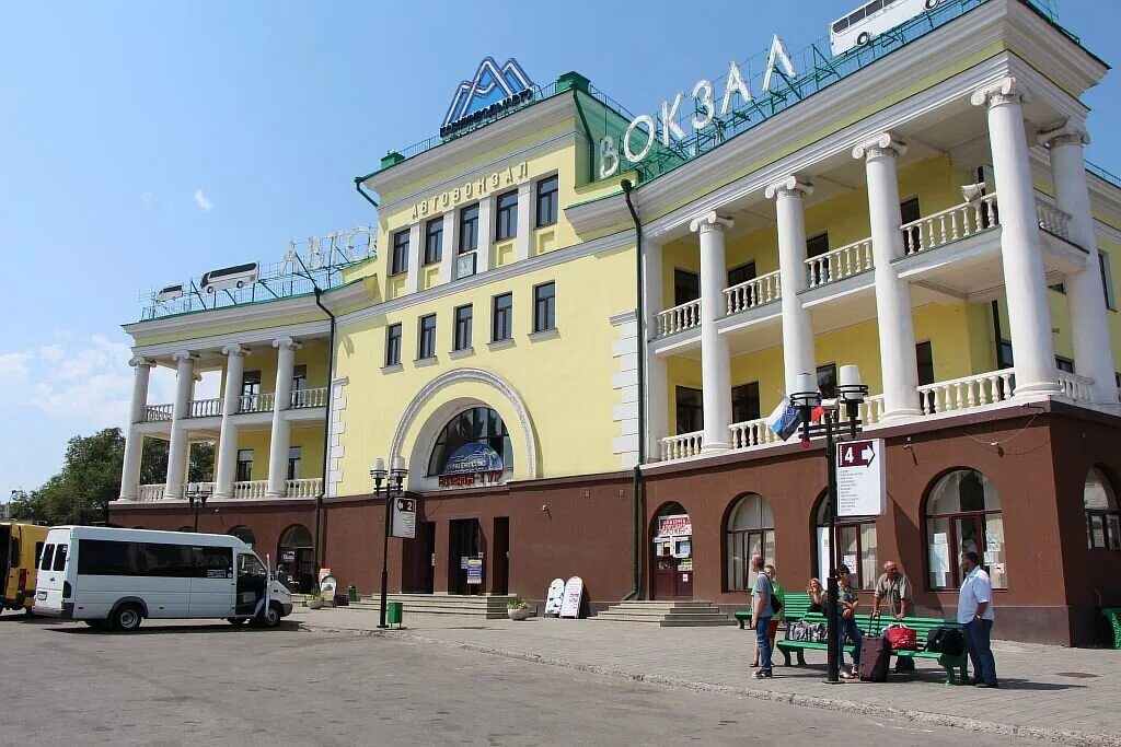 Автовокзал город пятигорск. Автовокзал город пятигорск. Автовокзал бунимовича пятигорск. Автовокзал пятигорск официальный сайт. Кмв пятигорск автовокзал.