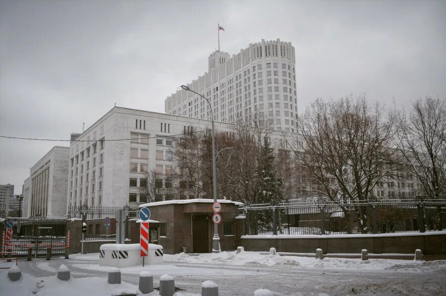 13 пункт правительства рф. Дом советов РСФСР (дом правительства РФ). 1965-81. Чечулин дом советов РСФСР (дом правительства РФ). 1965-81 Архитектура. Дом Верховного совета РФ. Дом правительства Абакан Верховный совет.