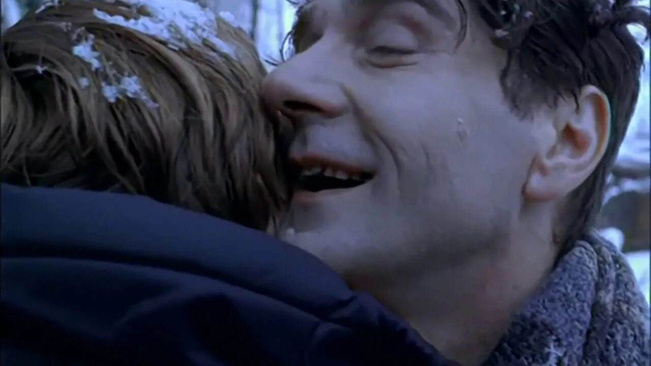 Клип алсу зимний сон. Клип алсу зимний сон. Маковецкий в клипе алсу. Маковецкий и алсу. Алсу зимний сон ноты.