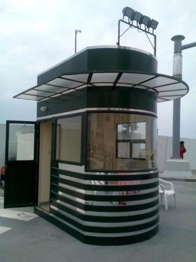 Пост охраны кпп. Пост книга купить. Современные посты. Посты в интерьере для дизайнера интерьера. Кабина охраны ультима.