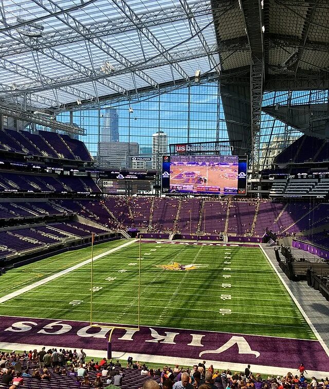 U. Стадион миннесота викингс. Us bank stadium minneapolis. Стадион банка америки. Us bank stadium.