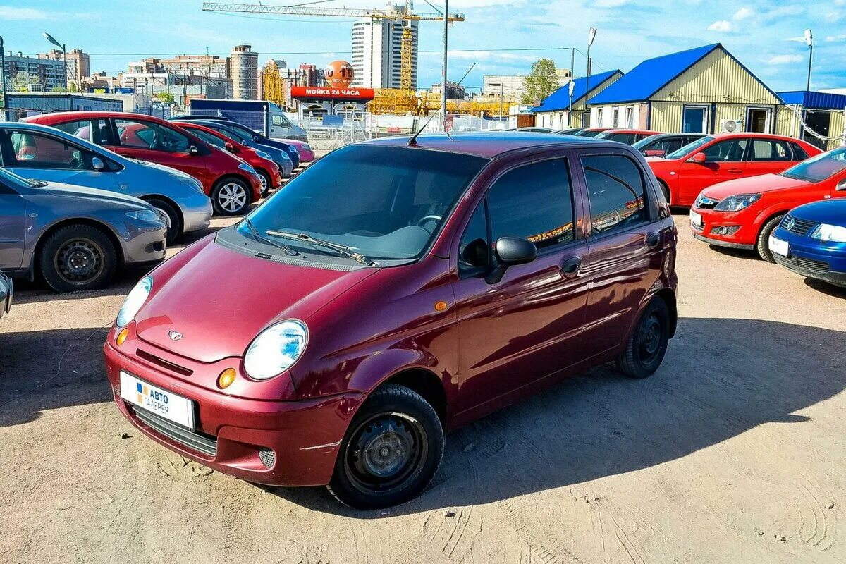 Купить дэу омск. Daewoo Matiz. Matiz машина Matiz машина Matiz. Daewoo Matiz с пробегом. Дэу Матиз красный.