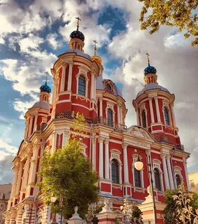 Через церковь