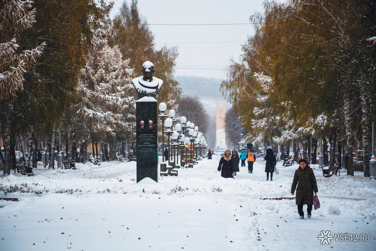 Г кемерово зимняя. Кузбасс зимой Кемерово. Набережная Кемерово зимой. Кемерово зима достопримечательности. Природа города Кемерово.