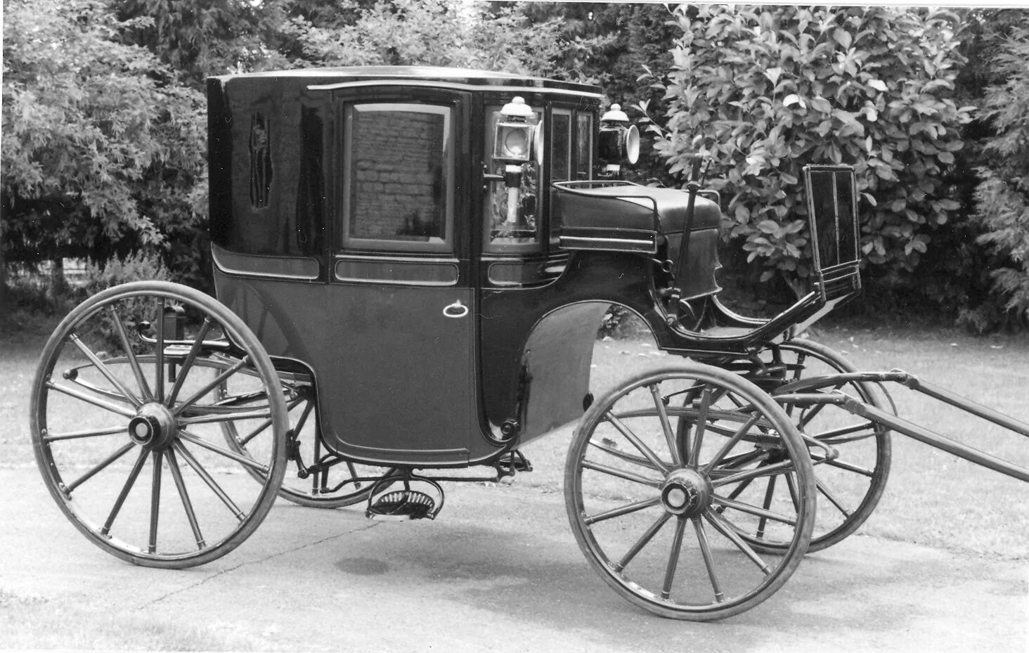 Brougham Carriage. Ландо 19 века. Ландо карета. Карета 19 века.