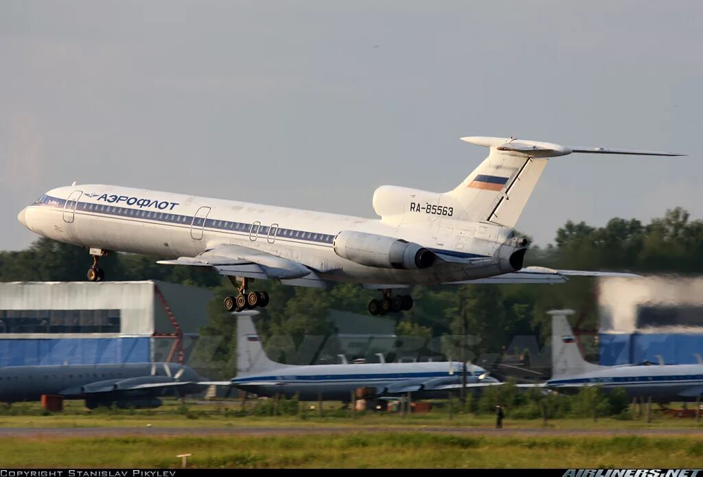 Россия эйр. Самолет ту 154б 2. Tupolev tu-154b-2. Ту-154м Газпромавиа. Ту-154м 85155.