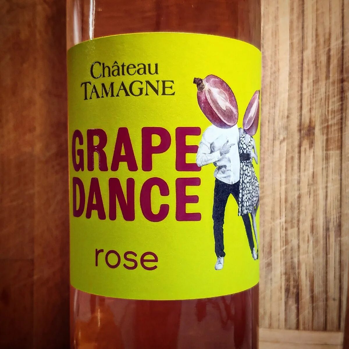 Вино шато тамань грейп. Chateau Tamagne grape Dance Rose. Грейп данс Шато Тамань. Грейп данс вино. Шато Тамань Грэйп дэнс.