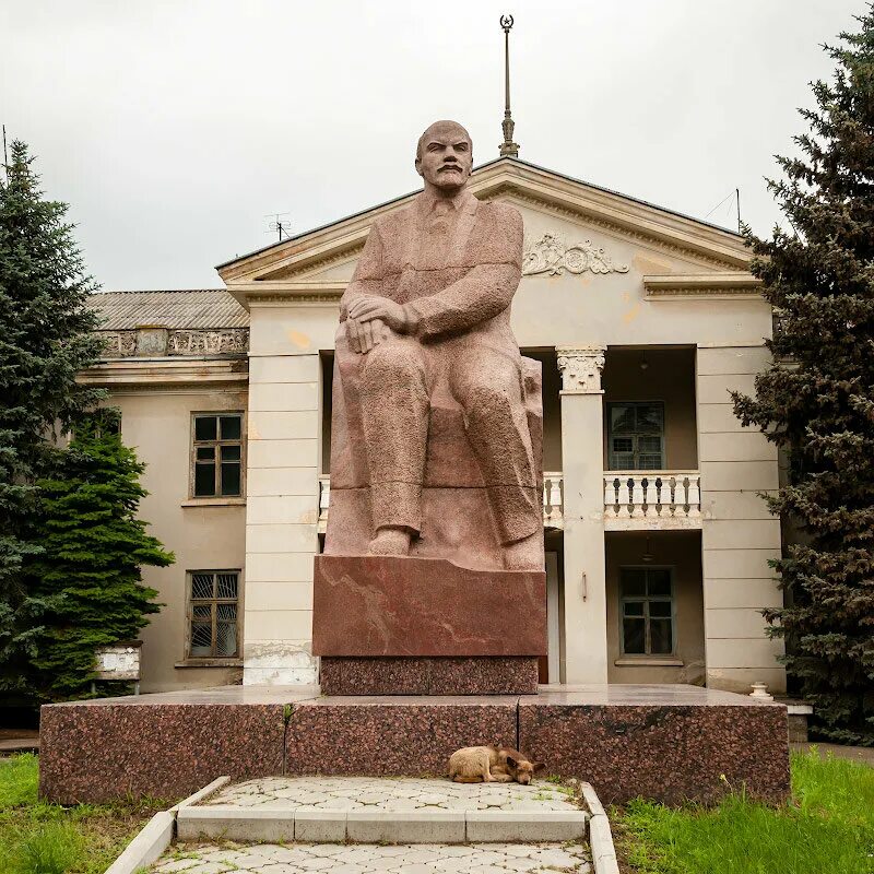 Село бураево башкортостан. Село скачиха тамбовской области. Костромская область межевской район село георгиевское школа. Село коротояк воронежской области. Памятник ленина в селе.