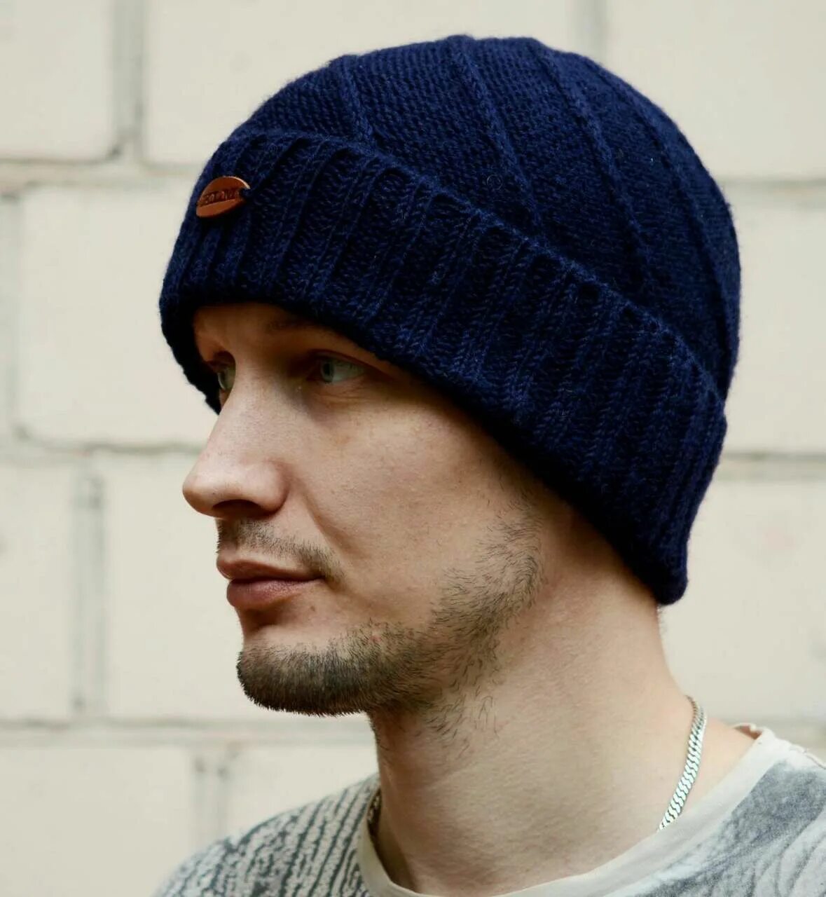 мужская шапка спицами. мужская шапка двойная. шапка вязаная с отворотом мужские. шапка вязаная с отворотом мужские. мужская шапка с отворотом.