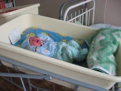 Родители оставили ребенка в роддоме