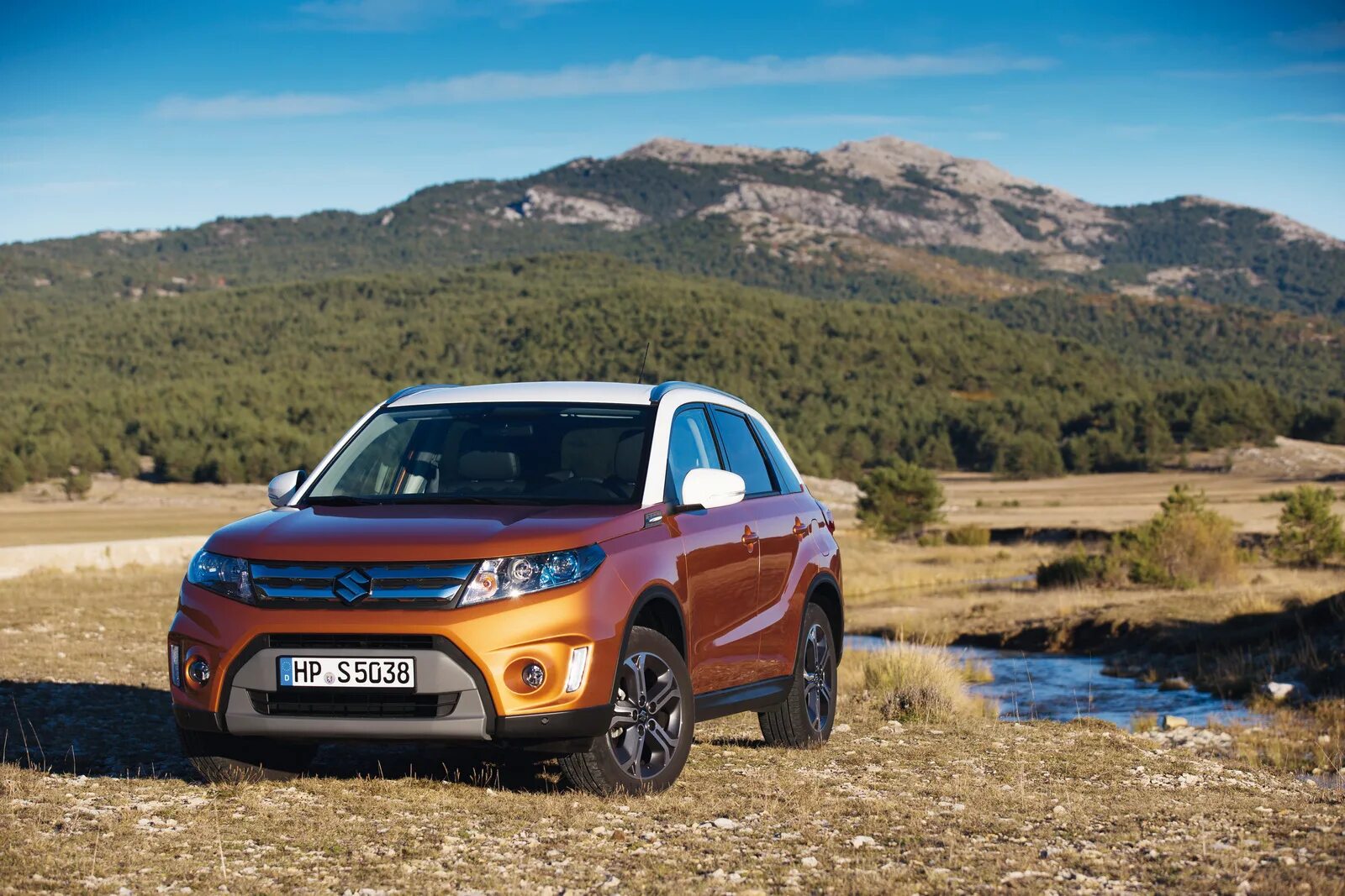 Новая vitara. Судзуки Витара 2015. Сузуки Витара 2020. Suzuki Grand Vitara 2015. Suzuki /Grand/ Vitara 2018.