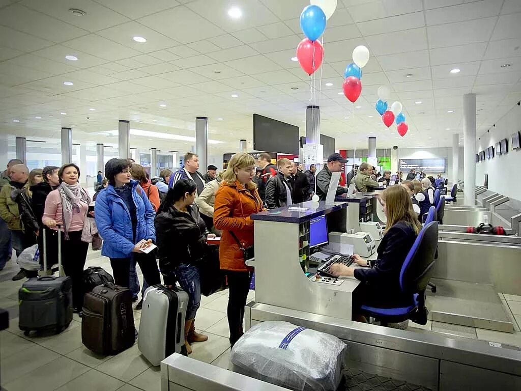 Толмачева аэропорт Новосибирск. Толмачёво Новосибирск внутри. Аэропорт Новосибирск внутри. Аэропорт Толмачево внутри. Номер телефона аэропорта новосибирск