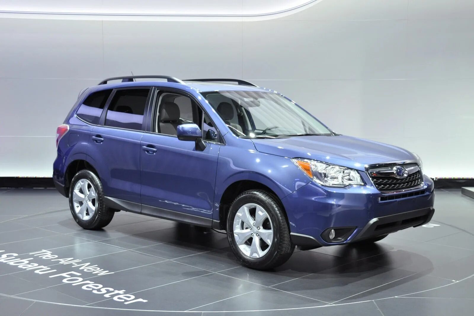 Субару Форестер 2014. Субару Форестер 2014 синий. Subaru Forester 2013. Субару Форестер 4. Купить форестер у официального дилера