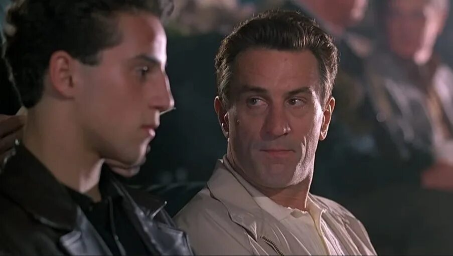 A bronx tale 1993. Де ниро бронкская история. Бронксская повесть 1993. Лилло бранкато бронкская история. Бронкская история.
