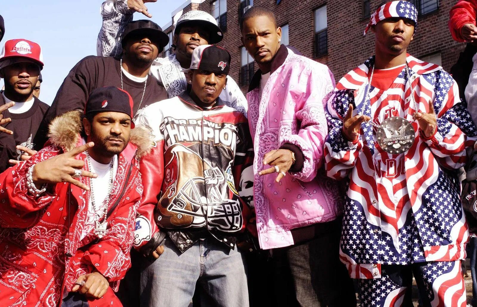 РЭПЕРЫ субкультура 2000. Хип хоп стиль в Америке 90е. Хип хоп США 90е. Хип хоп культура одежда 2000 Америка.
