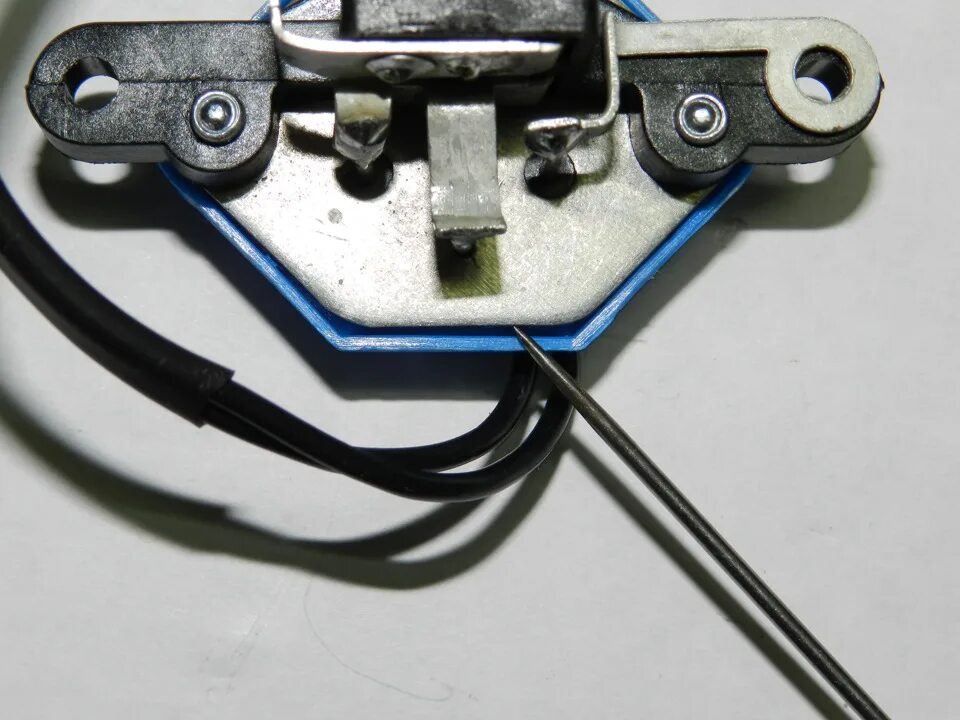 Регулятор напряжения мтз 82 12в. Регулятор на 9. 3702-06. M124. Замена регулятора напряжения yamaha fjr 1300.