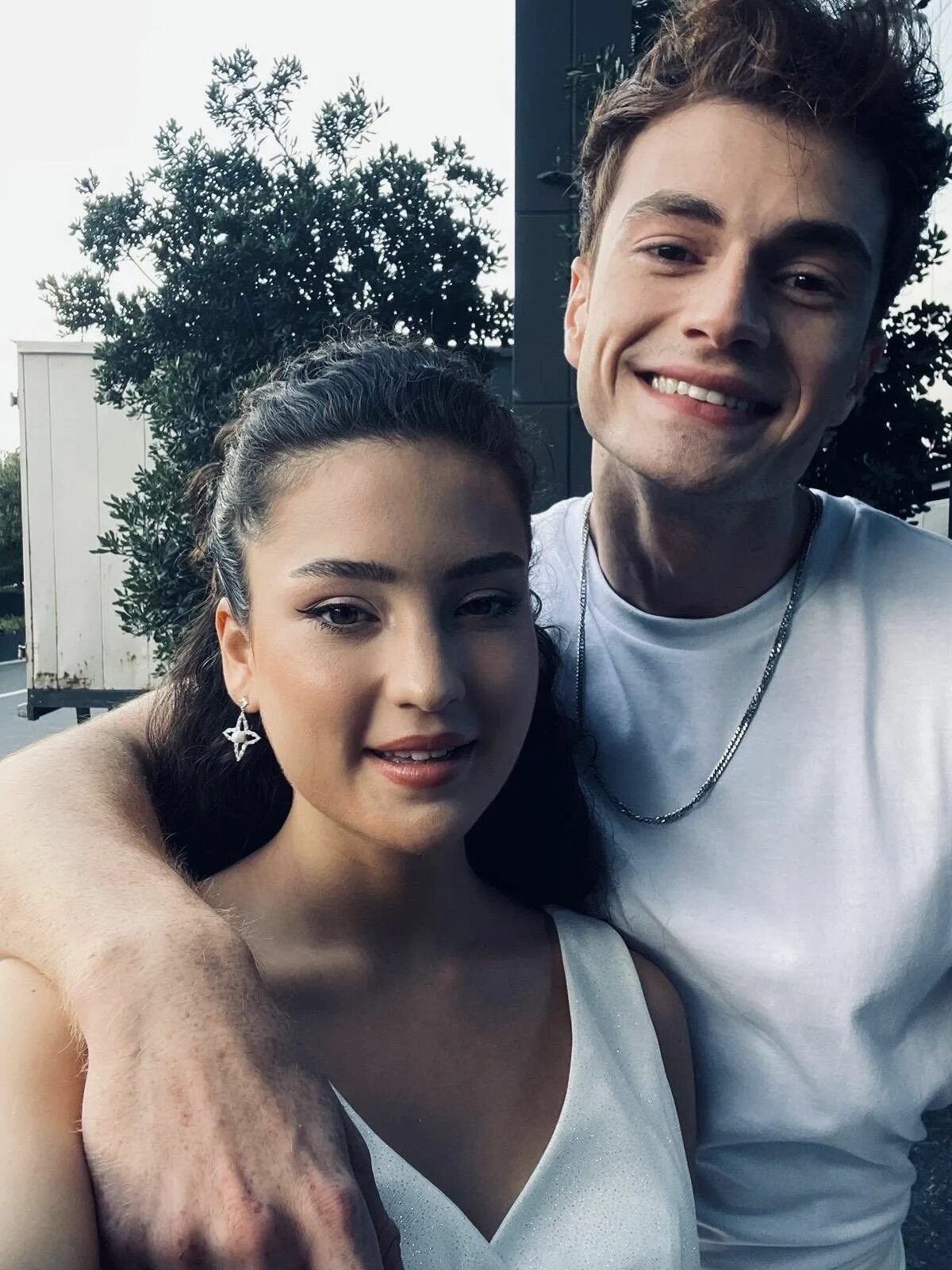 Реджеп уста и мелис минкари. Мелис минкари. Мелис минкари турецкая актриса. Мелис минкари биография. Реджеп уста и мелис картинки.