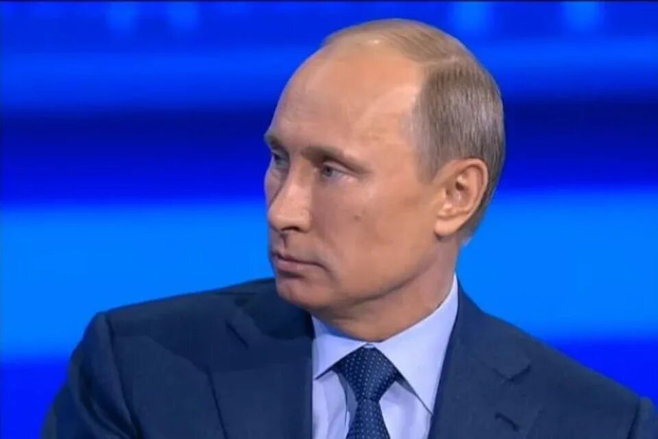 Лицо Путина. Профиль Путина.