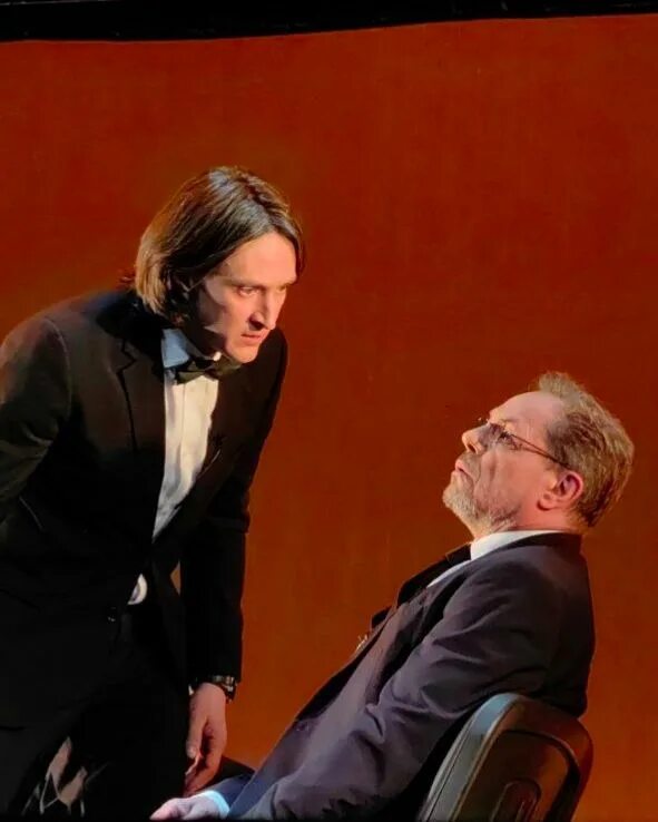 эмигранты спектакль чурсин. эмигранты скляр и чурсин отзывы. эмигранты спектакль. эмигранты спектакль актеры. чурсин спектакли 2023.