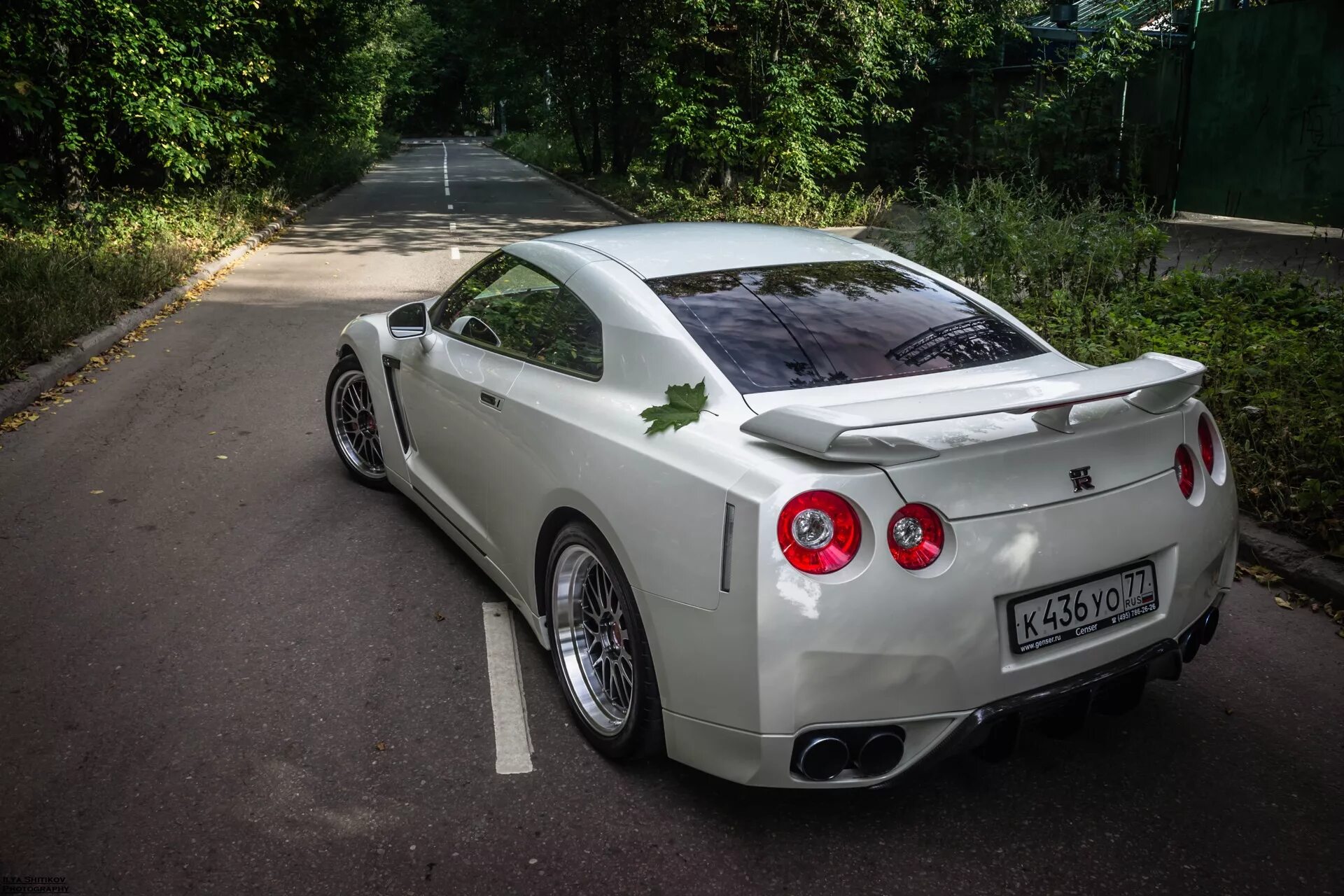 Купить nissan gt. Ниссан ГТР р35 в России. Nissan r35 Tuning. Ниссан ГТР 35 В России. GTR r35 в России.