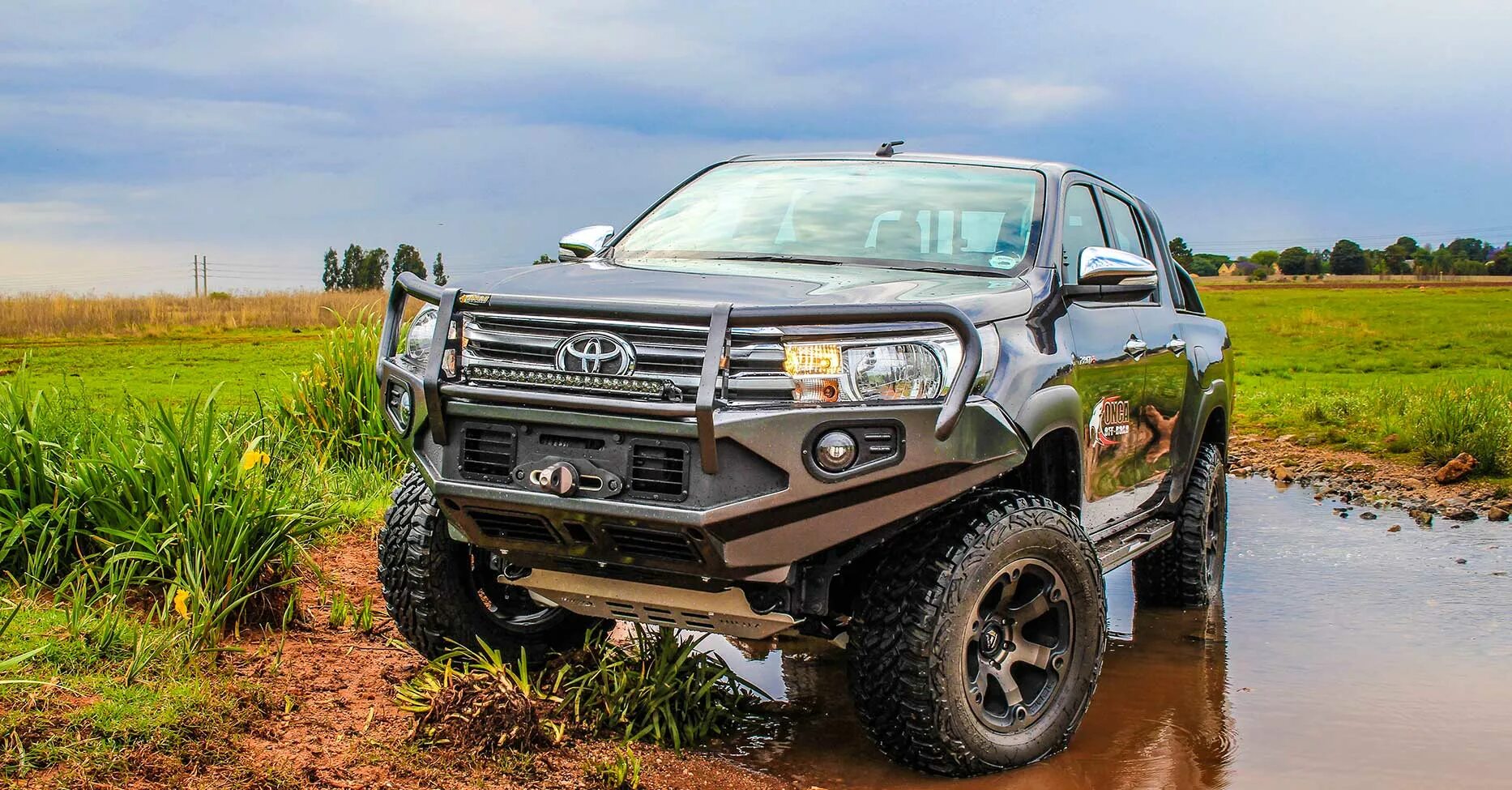 Тюнинг hilux. Toyota hilux 4x4 off road. toyota hilux 2025 4x4. toyota hilux off road. toyota hilux 2025 off road.