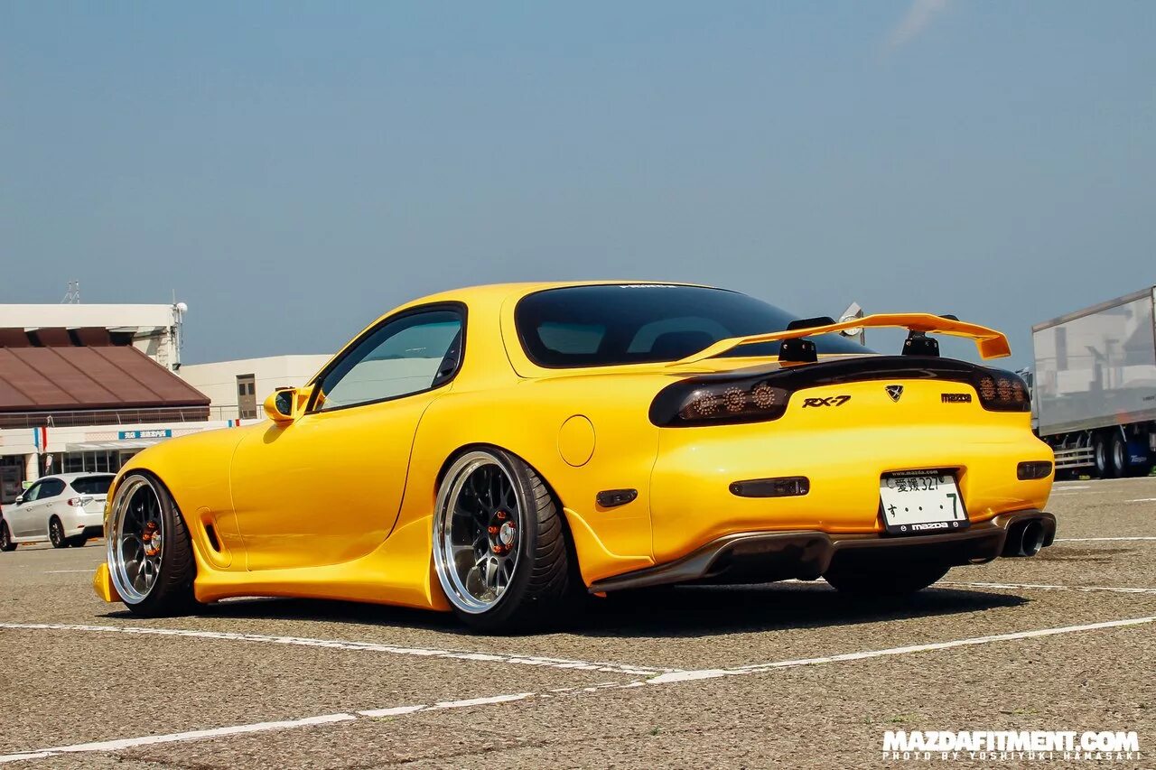 Колеса мазда rx-7. Mazda rx-7 fd3s '96. Мазда rx 7 новая. Mazda rx 7 92. Оранжевая mazda rx 7 fd.