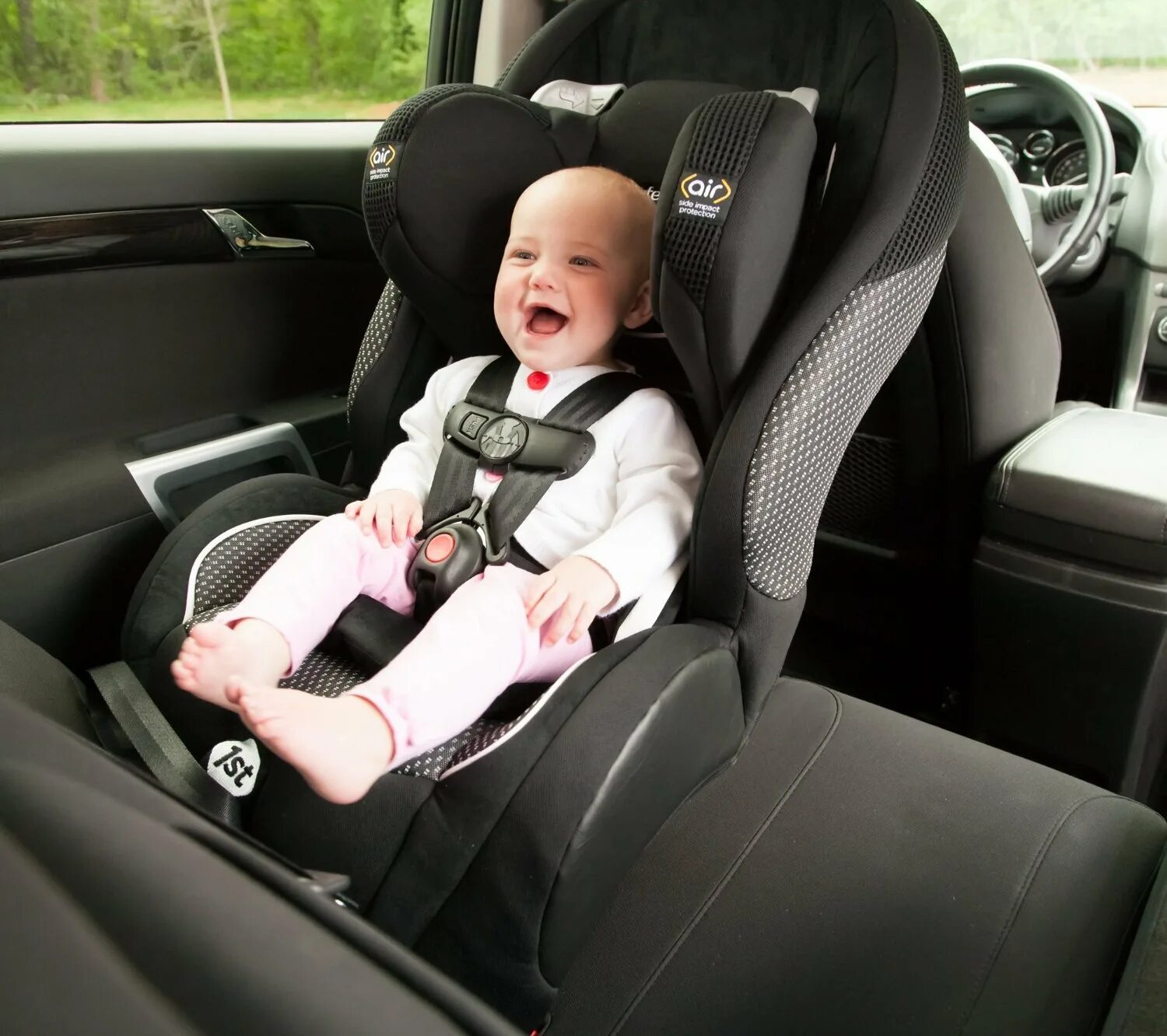 Baby Safety Seat. Baby car Seat. Детское кресло в машину. Ребенок в автокресле.