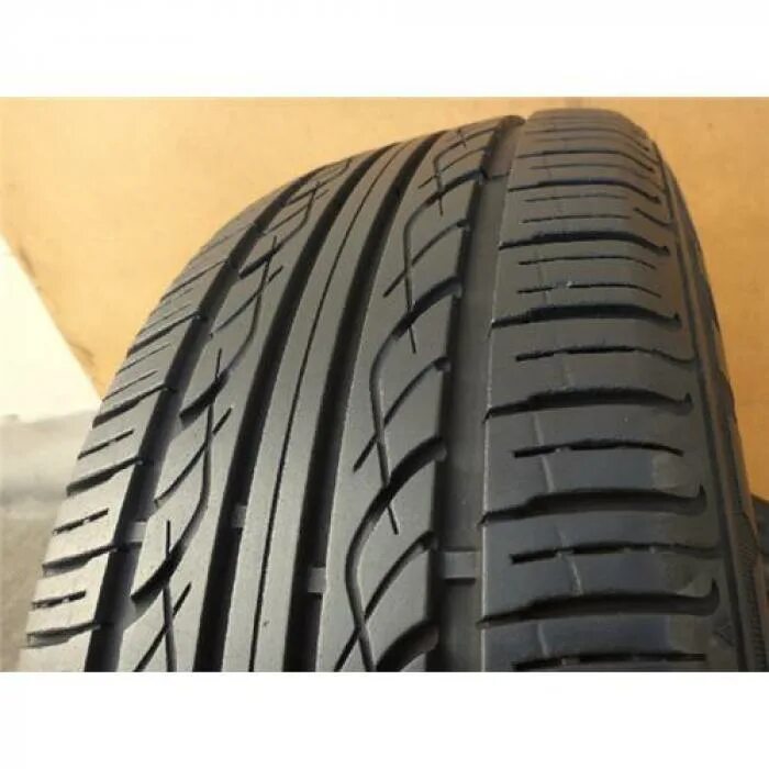 Kumho solus r17. Kumho Solus kh15. Шины Kumho Solus kh18. 235/55r17 kh16 Kumho. Kumho Solus KH 15 215/65/16.