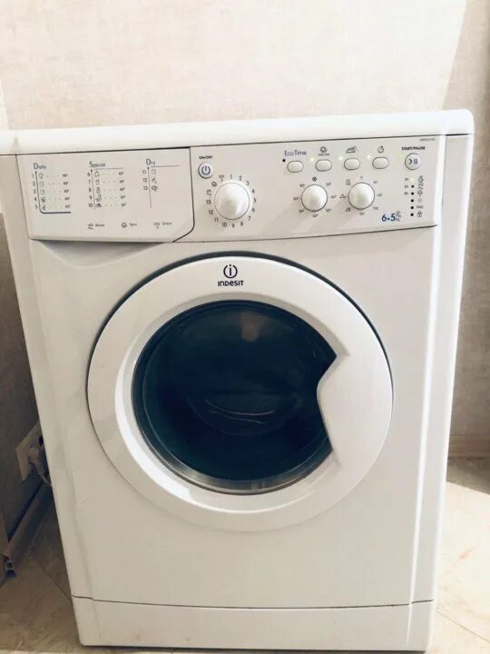 Сушка индезит. Стиральная машина Indesit IWB 6105. Стиральная машина Индезит 4501. Стиральная машина Indesit с сушкой. Стиральная машина с сушкой Indesit IWDC 7105.