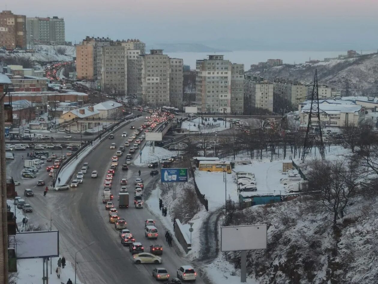 Канал 5 на сегодня владивосток. Владивосток сейчас. Владивосток в январе. Владивосток после снегопада. Обстановка во Владивостоке.