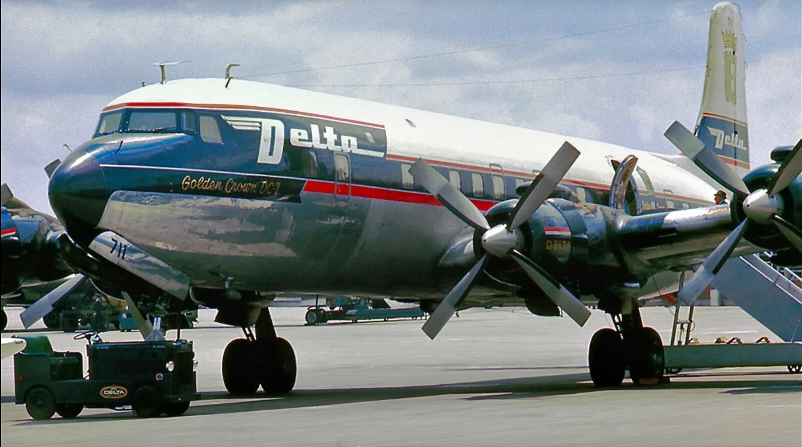 Macdonald douglas dc-7. Dc 07. Douglas dc-7c seven seas. Самолеты douglas dc-7. Самолеты douglas dc-7.