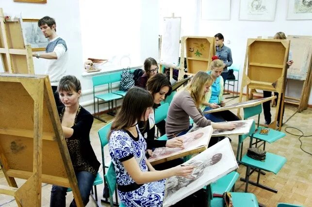 работы студентов дизайнеров. колледж на дизайнера после 9 класса. поступление на архитектурный факультет. уфа бгпу худграф 1993. экзамены в творческие вузы.