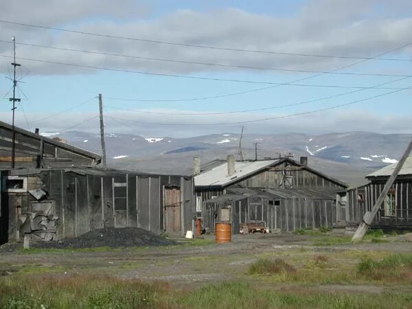 Село лорино чукотка. Поселок лаврентия чукотка. Село лорино чукотка. Город лорино. Лорино чукотка.