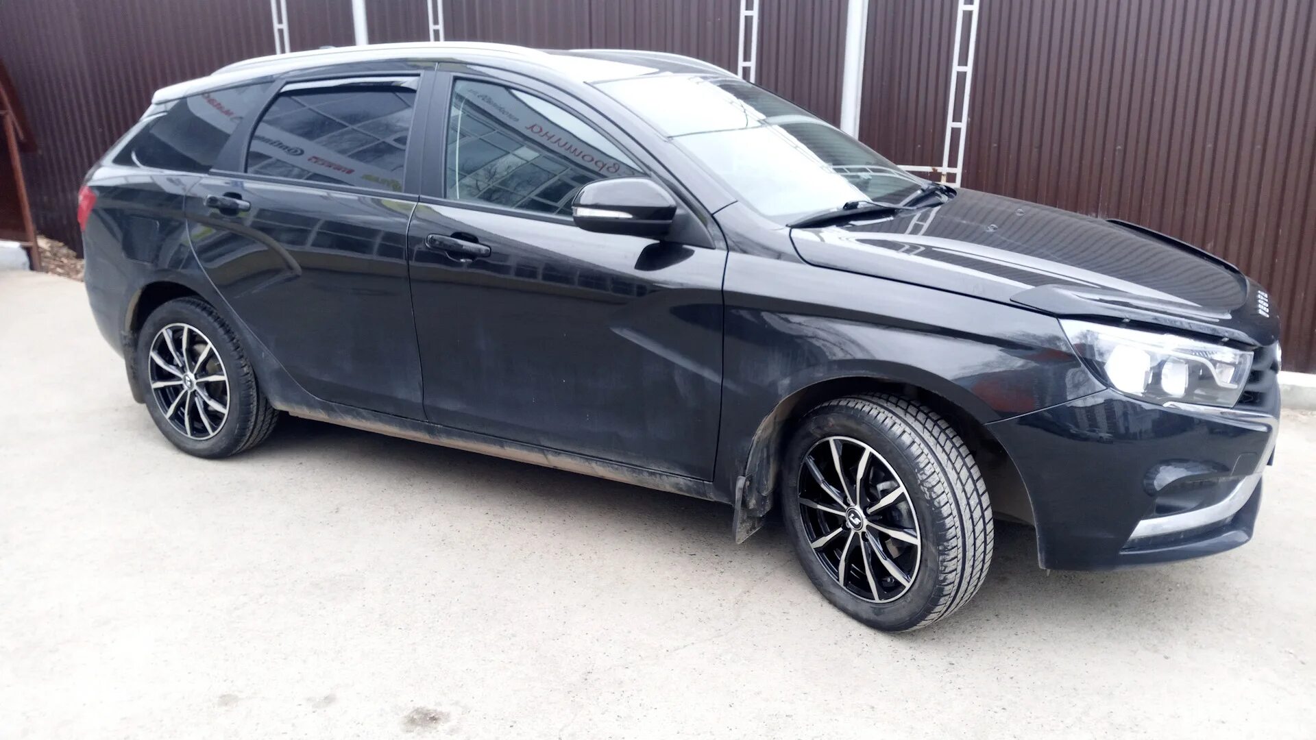 Тонировка - Lada Vesta SW Cross, 1,6 л, 2018 года стайлинг DRIVE2