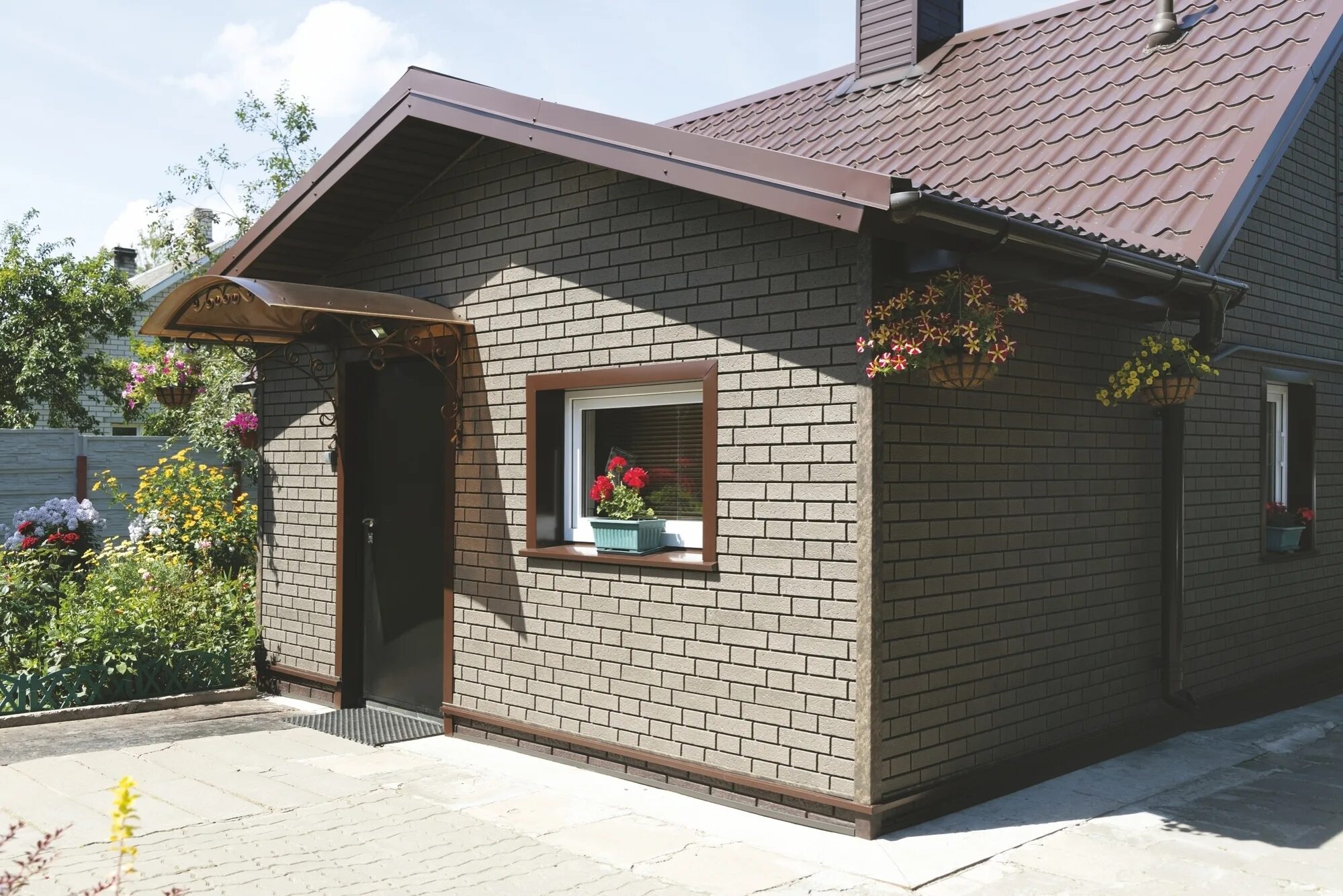 S lock клинкер. Фасадные панели стоун хаус s-lock клинкер. фасадная панель stone house s-lock клинкер бежевый. стоун хаус дом. домик из дымчатого кирпича.